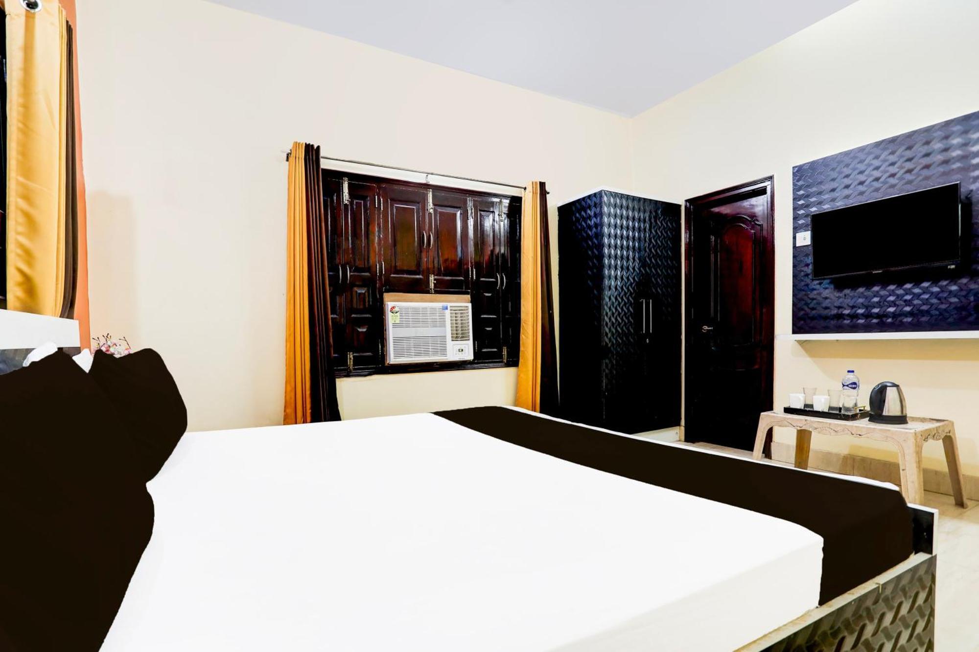 Hotel O R B Palace Varanasi Luaran gambar
