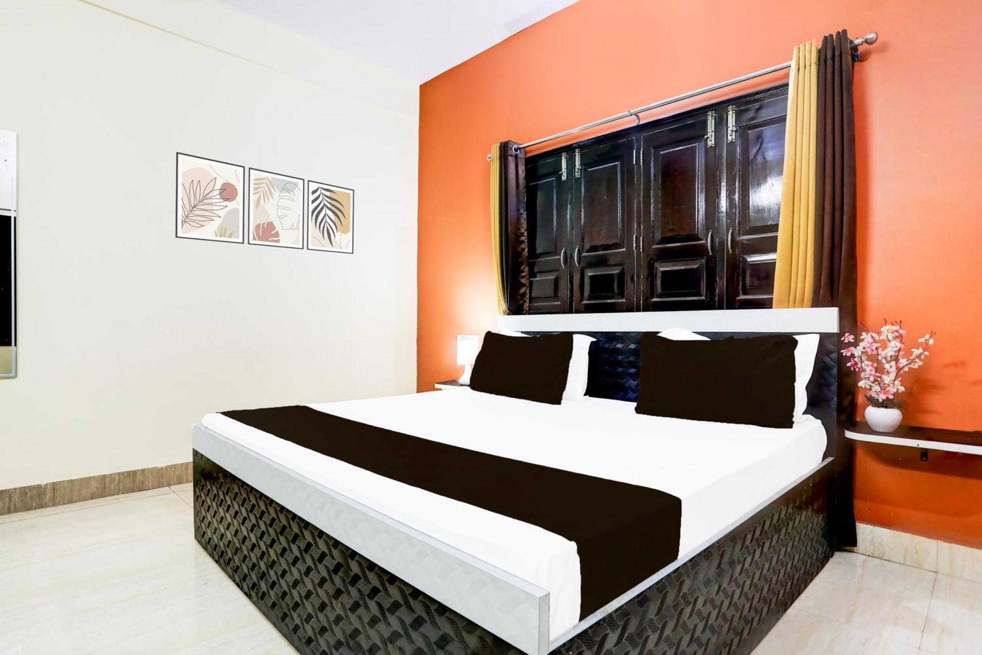 Hotel O R B Palace Varanasi Luaran gambar