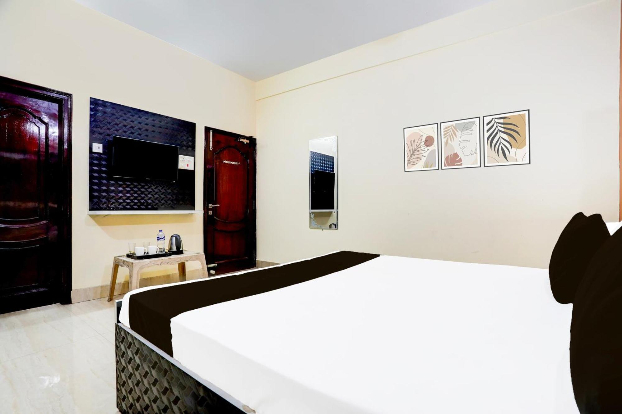 Hotel O R B Palace Varanasi Luaran gambar